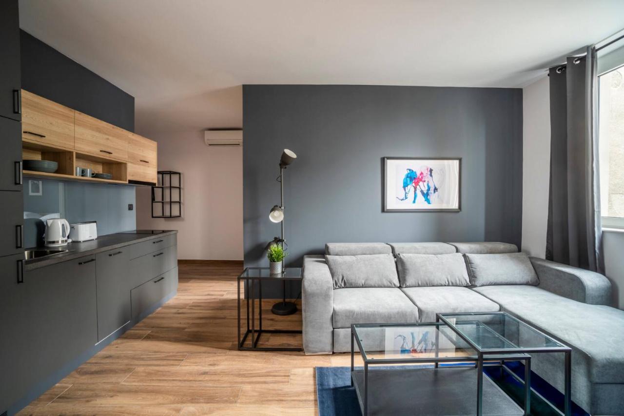Hostgost Selected - Botanical Garden Apartment Belgrade